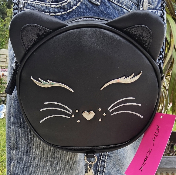 Betsey Johnson Handbags - NWT BLACK CAT KITSCH BETSEY JOHNSON CROSSBODY